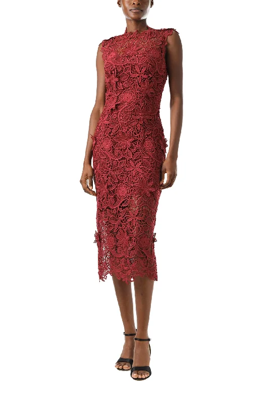 Sleeveless Lace Sheath