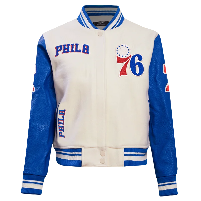 CHAMARRA UNIVERSITARIA NBA PHILADELPHIA 76ERS RETRO CLASSICS PARA MUJER