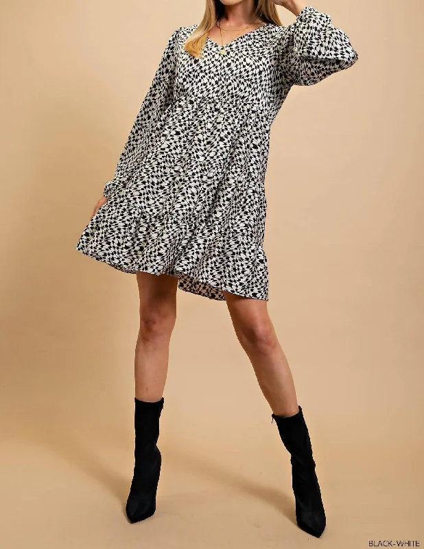 Geo Checkered Print Dress In Black/white