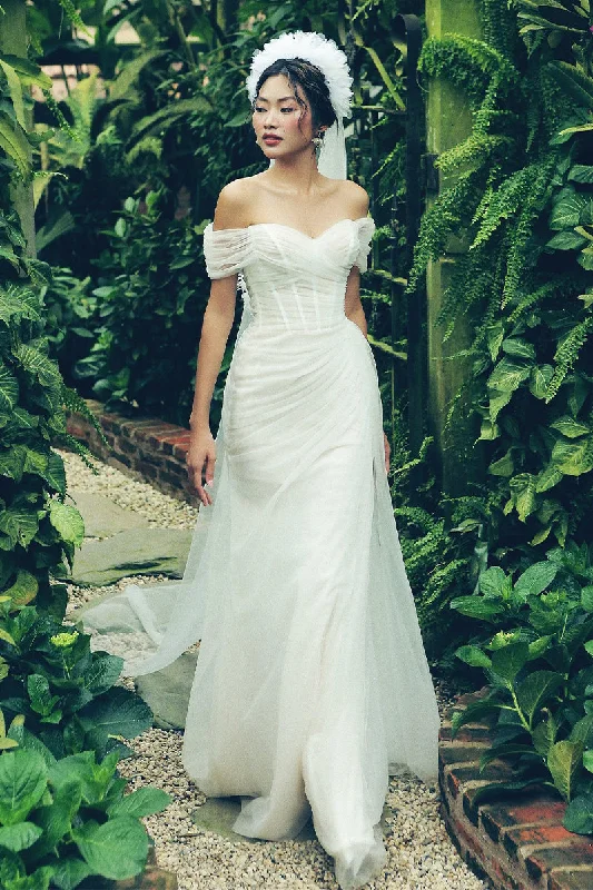 Final Clearance Sandra Off-the-Shoulder Corset Wedding Dress