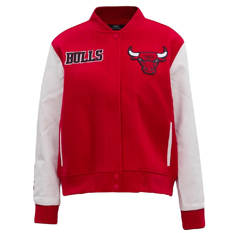 CHAMARRA UNIVERSITARIA NBA CHICAGO BULLS CLASSIC ESSENTIALS PARA MUJER