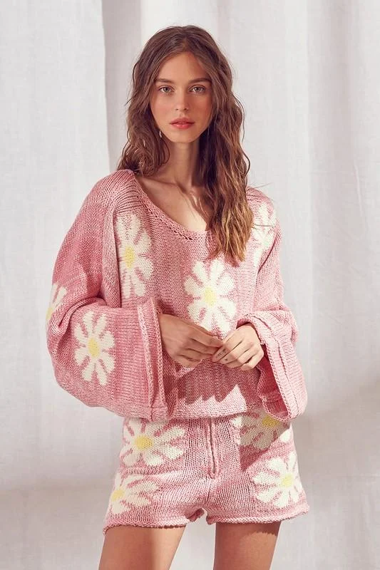 In Bloom Pink Daisy Print Sweater